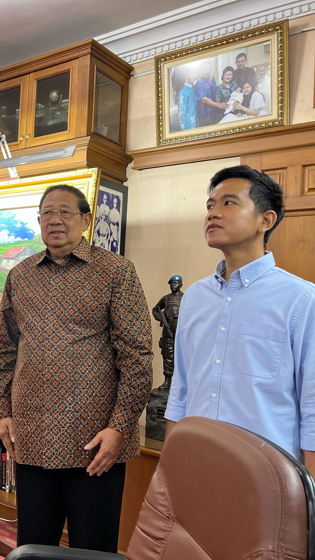 Untuk Pertama Kalinya Gibran Sowan SBY di Cikeas, AHY Mendampingi