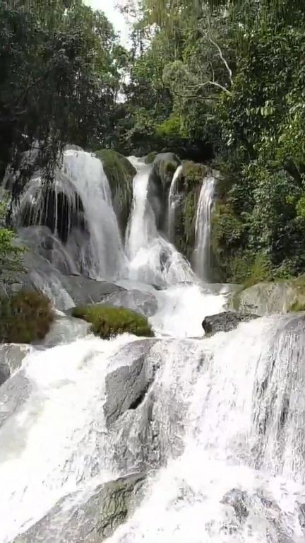 Uniknya Curug Bibijilan di Sukabumi, Air Terjun yang Bisa Dipanjat