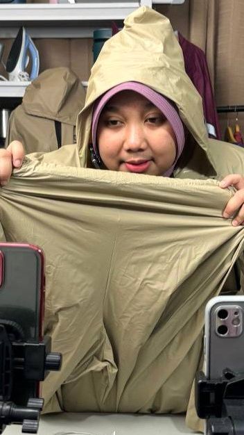 Dini Nurul Islami Sang Guru Honorer Sukses Ubah Hidup Lewat Shopee Affiliate dan Shopee Live