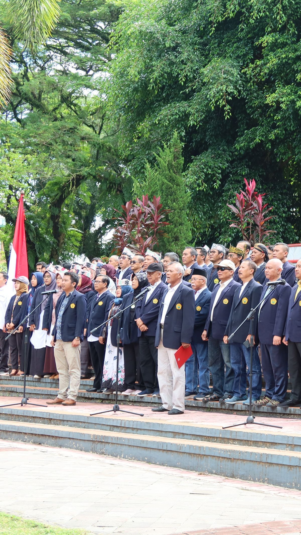 Guru Besar, Dosen Hingga Mahasiswa Universitas Jember Gelar Aksi Seruan Moral Selamatkan Demokrasi