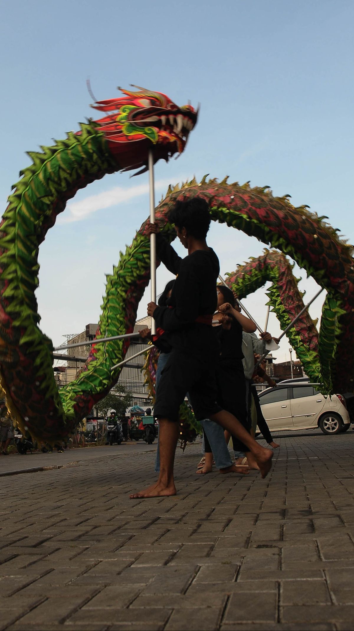 FOTO: Mengintip Latihan Barongsai dan Liong Naga di Jatinegara Jelang Imlek