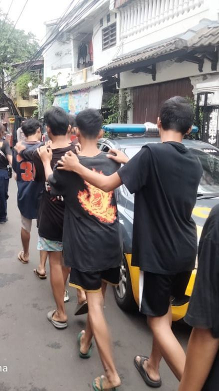 13 Remaja Tawuran di Tebet Diciduk Polisi, 1 Positif Ganja