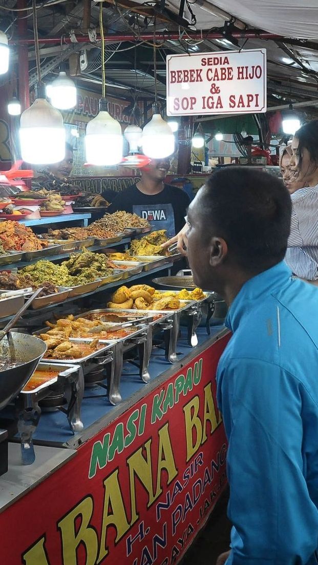 FOTO: Sedapnya Buka Puasa dengan Nasi Kapau Kramat Raya Bisa Bikin Nafsu Makan Bertambah