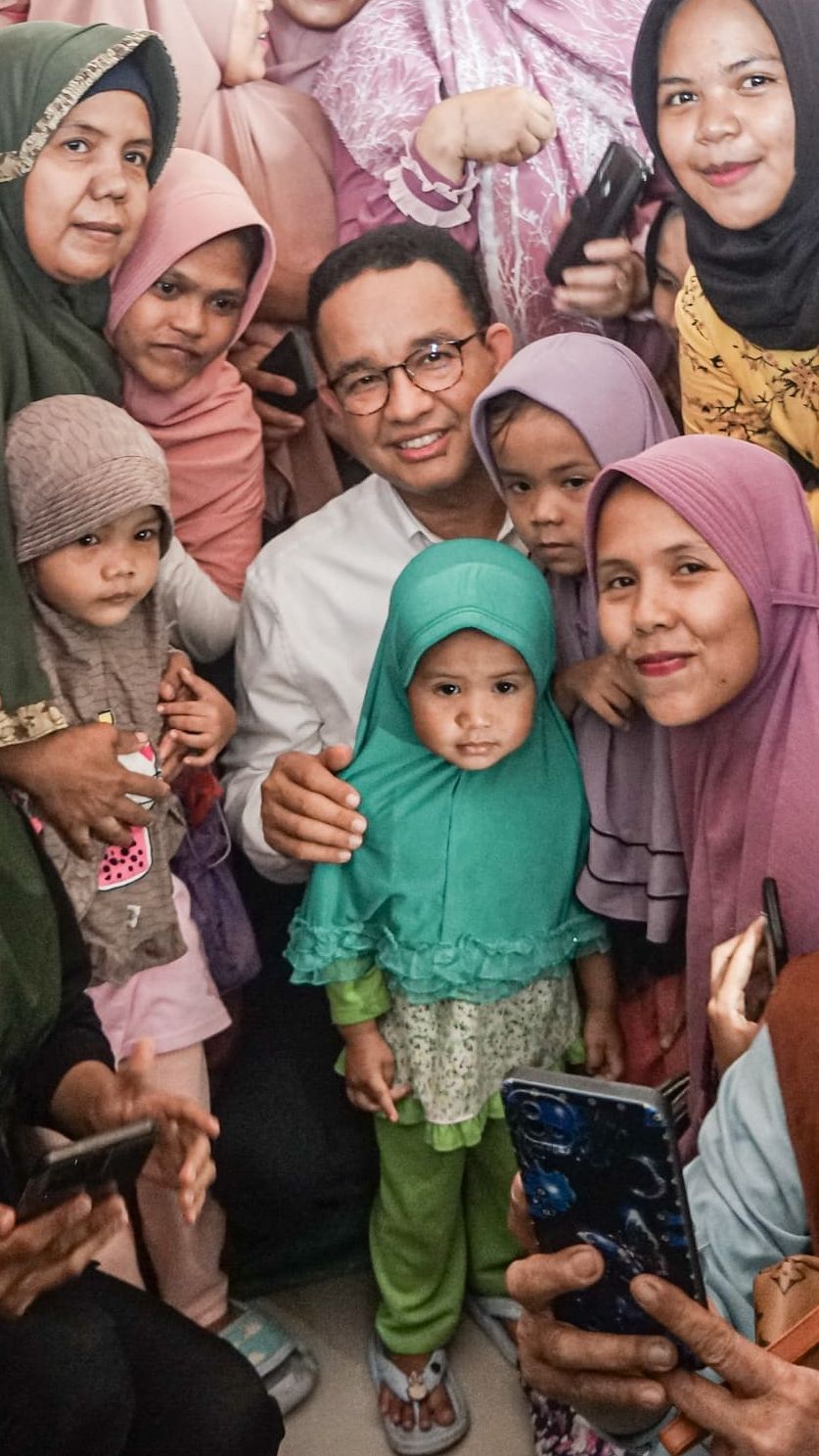 Momen Anies Baswedan Kunjungi Warga Terdampak Bencana di Sumbar