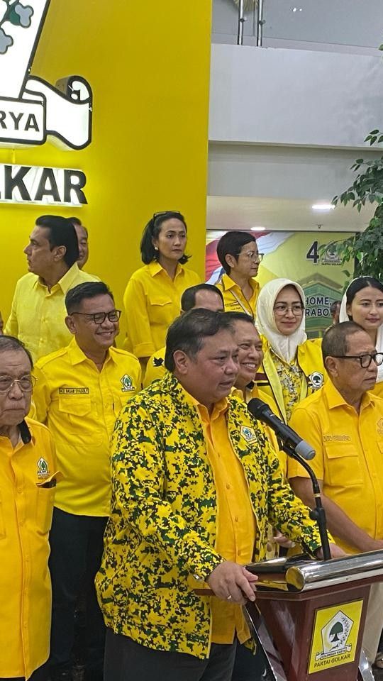 Bukan Jokowi dan Gibran, DPD Golkar DKI Jakarta Dukung Airlangga Jadi Ketum Lagi