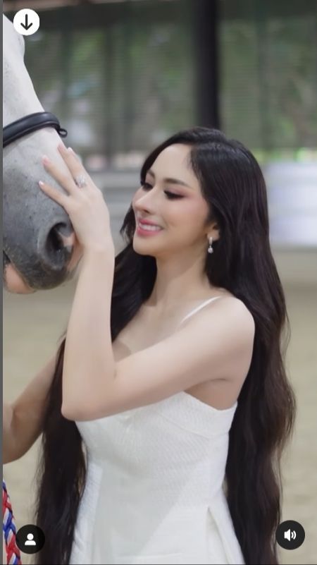 Secantik Barbie, Potret Apris Devita Istri Guntur Triyoga yang Baru Saja Dapat Hadiah Kuda dari Belanda Bernilai Fantastis