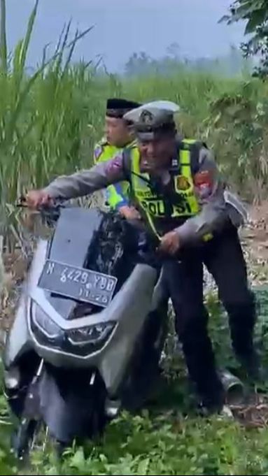 Polisi Sita Puluhan Motor yang Disembunyikan di Kebun Tebu, Milik Siapa?