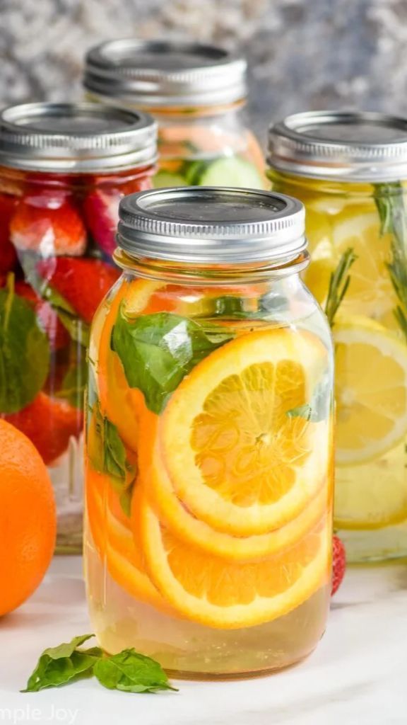 8 Buah yang Cocok jadi Infused Water, Bisa Jadi Menu Berbuka yang Sehat