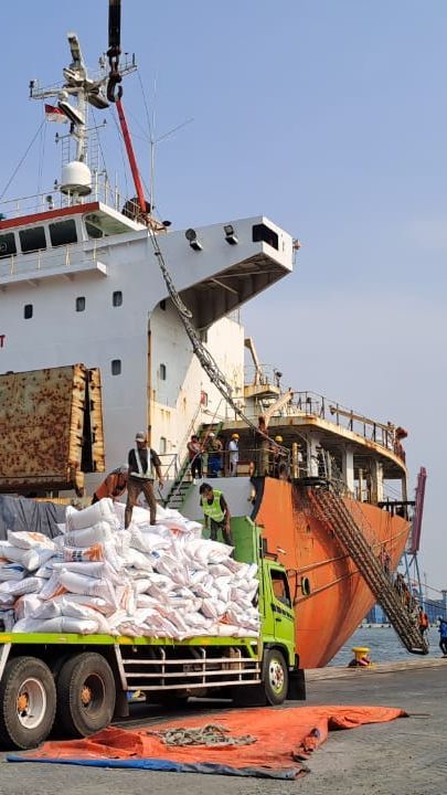 Jelang Lebaran, Pemerintah Impor 22.500 Ton Beras dari Kamboja