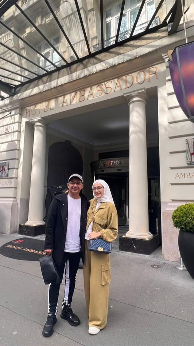 Bak Pengantin Baru, ini Potret Romantis Pasha Ungu dan Adelia Wilhelmina Liburan di Paris