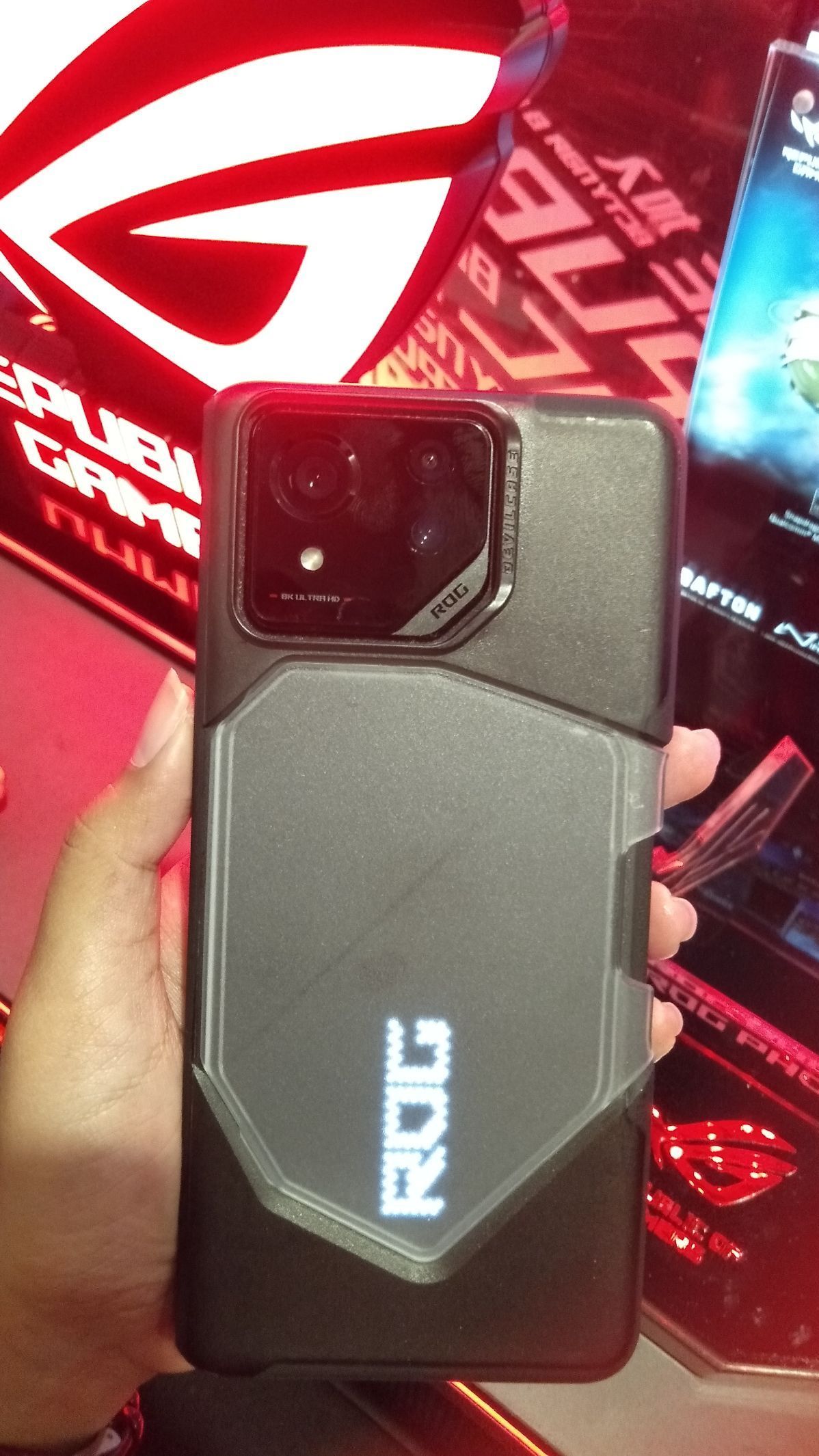 Ini Harga dan Spek HP ASUS ROG Phone 8 yang Baru Dirilis