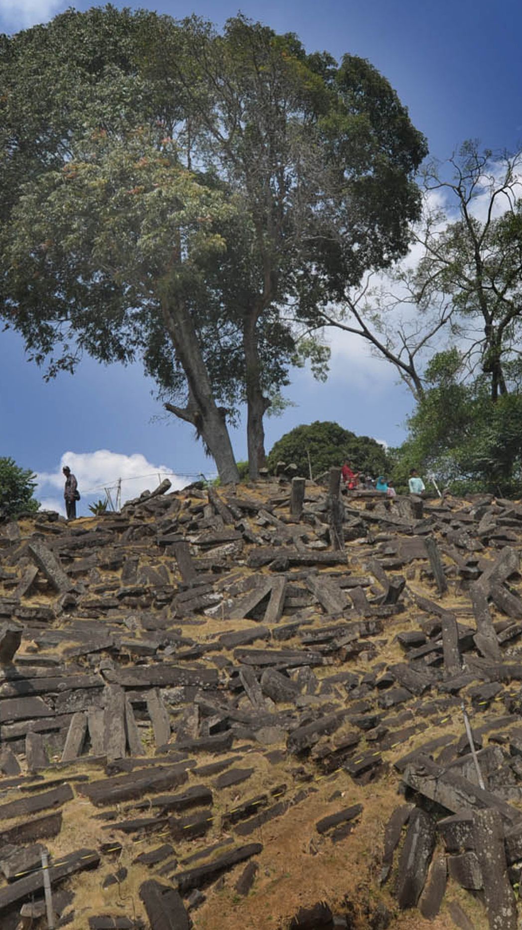 Klaim Gunung Padang Sebagai Piramida Tertua di Dunia Dibantah Jurnal Internasional, Begini Penjelasannya