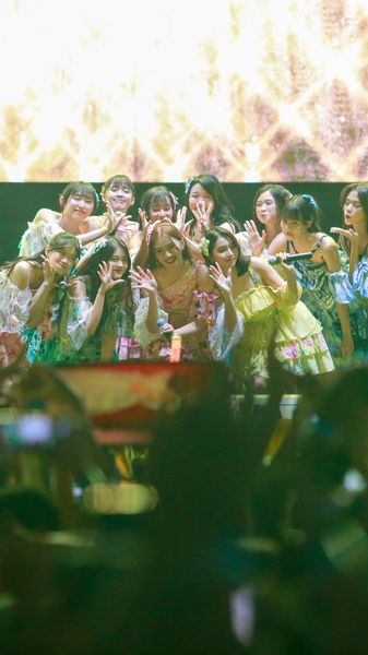 Diserbu WOTA, 10 Potret Aksi Panggung JKT48 Pukau Penonton di Kapanlagi Buka Bareng BRI Festival 2024