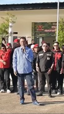 Depan Pasukan Baret Merah, Hercules Lantang Bicara 