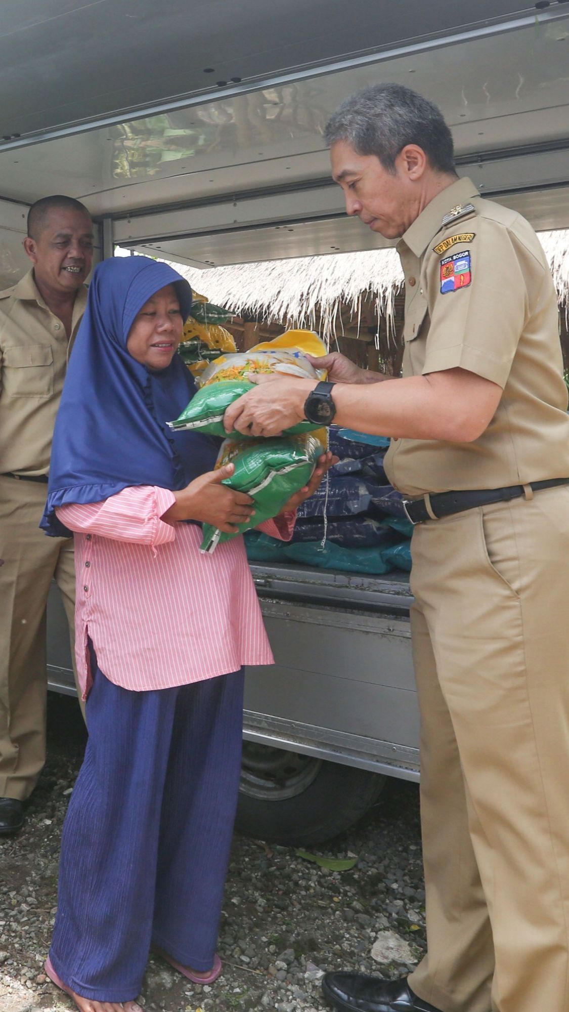 FOTO: Harga Beras Mulai Turun di Tengah Bulog Gencar Gelar Operasi Pasar di Bogor