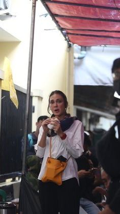 Ini 8 Potret Rumah Sederhana Maxime Bouttier di Gang Sempit, Jauh Beda dengan Milik Luna Maya