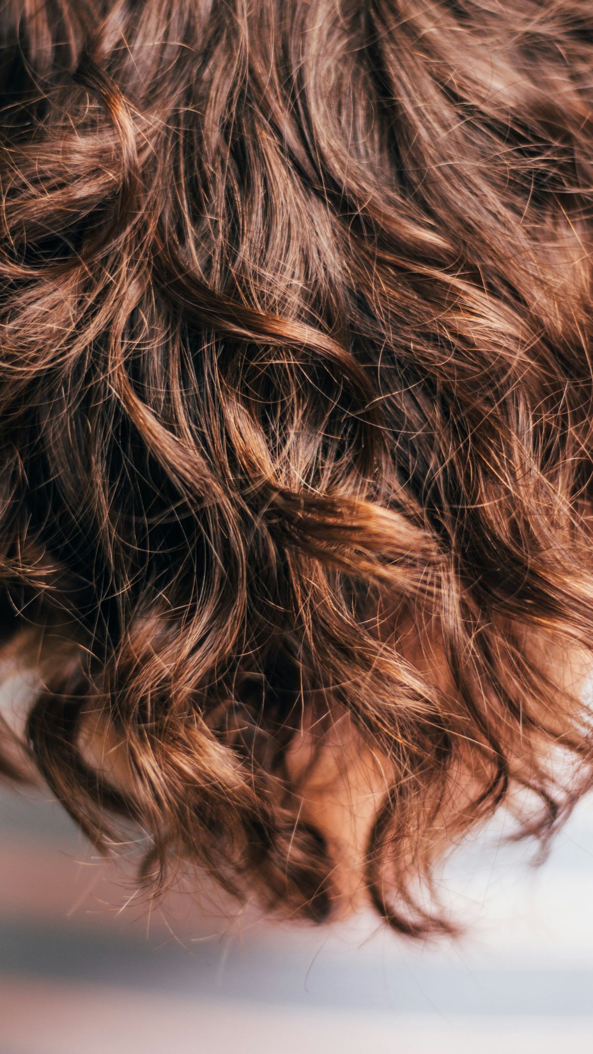 Berapakah Normalnya Rambut Rontok yang Boleh Ada di Kamar Mandi?