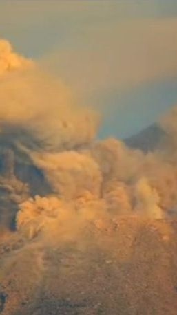 Gunung Semeru Erupsi Rabu Sore, Tinggi Letusan Capai 800 Meter