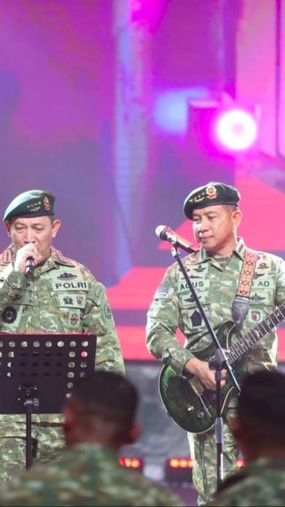 Panglima TNI & Pangkostrad Beraksi Lagi di Panggung, Anak Band Banget Kini Bareng Kapolri