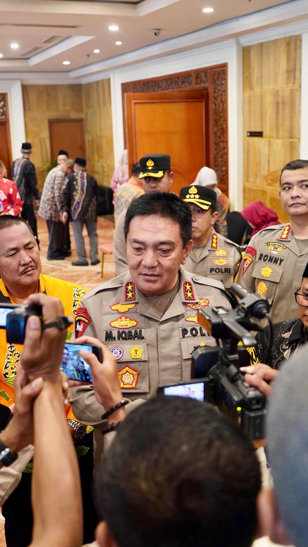 Rapat Pleno KPU, Kapolda Riau: Jangan Cari Keadilan Tapi Melanggar Hukum