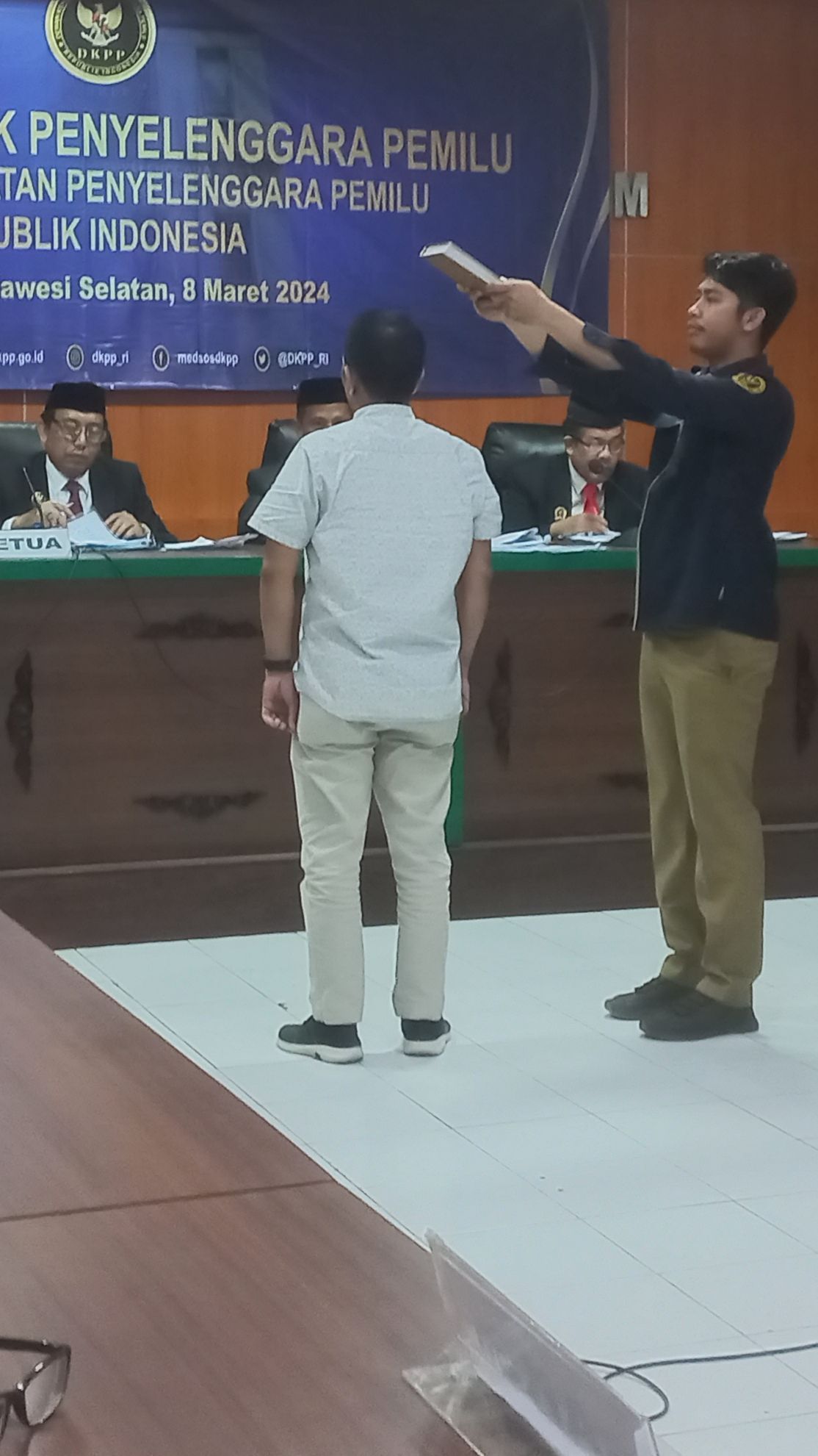 Dituduh Manipulasi Hasil Verifikasi PKN dan Partai Ummat, Komisioner KPU Pangkep Jalani Sidang Etik