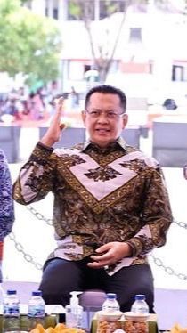 Nama-Nama Diprediksi Bakal Memperebutkan Posisi Ketum Golkar