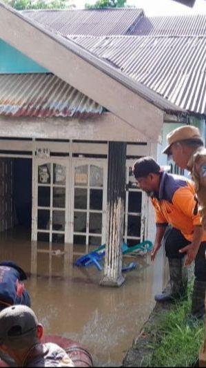 Alat Medis Terseret Banjir Bandang, Rumah Sakit Santa Anna Tutup Total Pelayanan