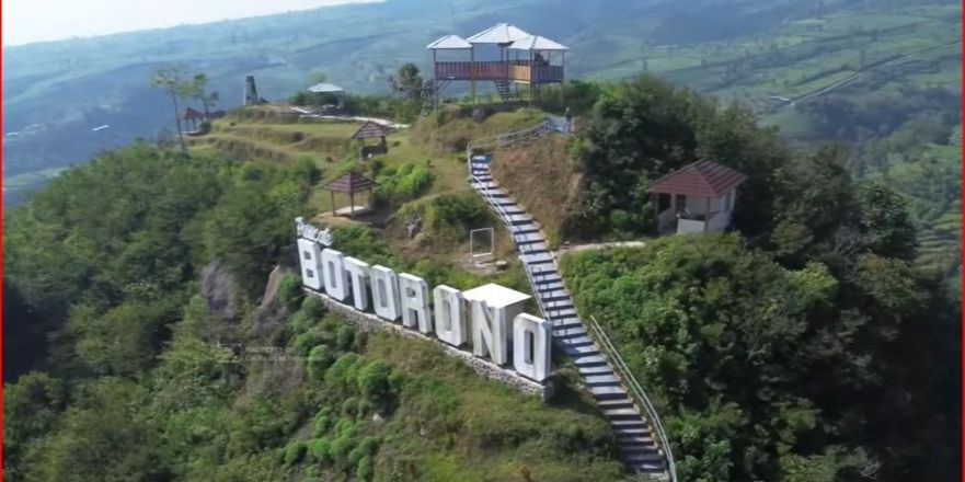 Ada Batu yang Tak Boleh Dipindah, Ini Fakta Menarik Puncak Botorono Bukit di Antara Gunung Sumbing dan Sindoro