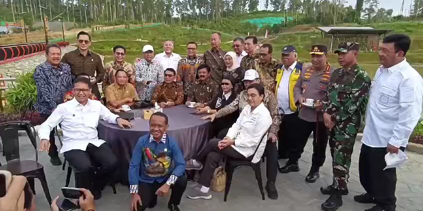 Ramai-Ramai 'Roasting' Bahlil di IKN, Celetuk-celutukan Kocak Para Menteri Sentil Soal Ambil Kursi