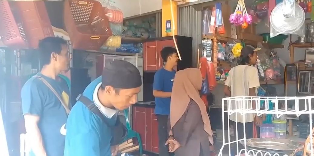 Bikin Ibu-ibu Full Senyum, Panitia 17 Agustusan di Lebak Siapkan Hadian Perabot Rumah Tangga untuk Pemenang