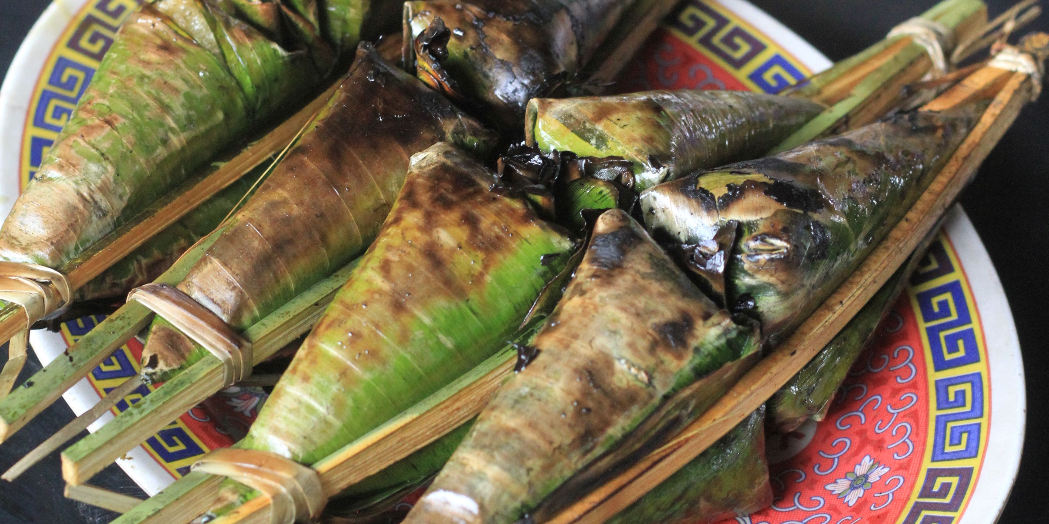 Mencicipi Pengkang, Jajanan Tradisional Khas Kalimantan Barat Mirip Lemper yang Berisi Udang Ebi