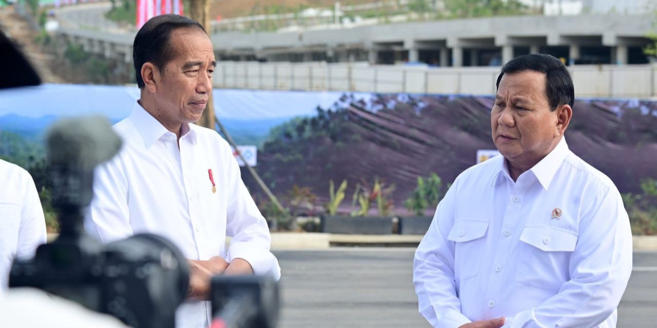 VIDEO: Momen Jokowi Akui Jempol 'Sakti' Ridwan Kamil soal Pembangunan Hotel di IKN