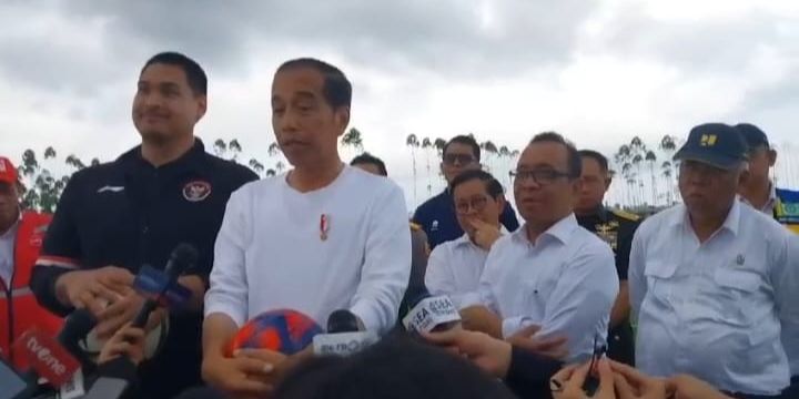 Ditanya Cawe-cawe Golkar, Bola Dipegang Jokowi