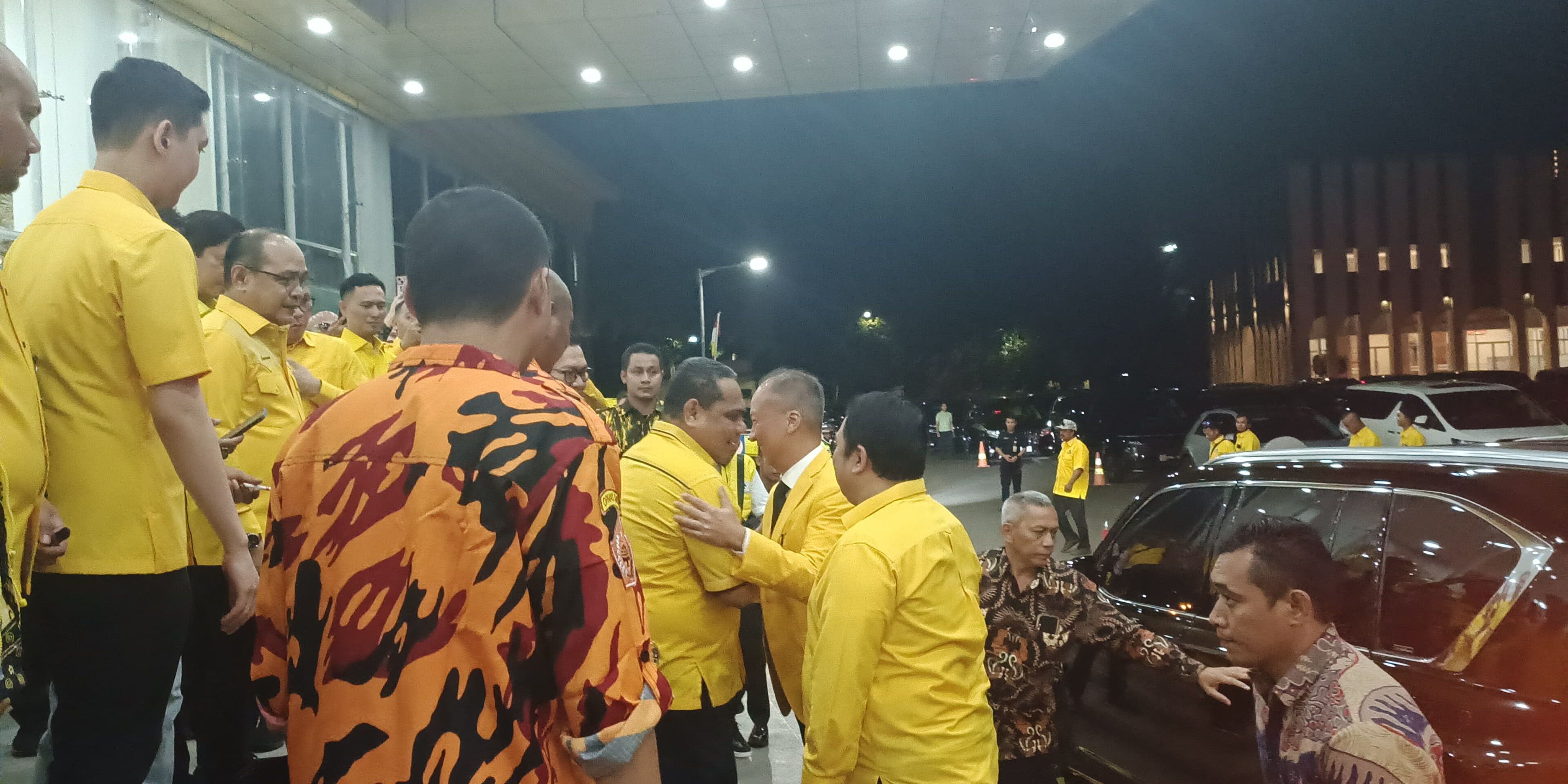 Agus Gumiwang, Kandidat Terkuat Plt Ketum Golkar Tiba di Lokasi Rapat Pleno