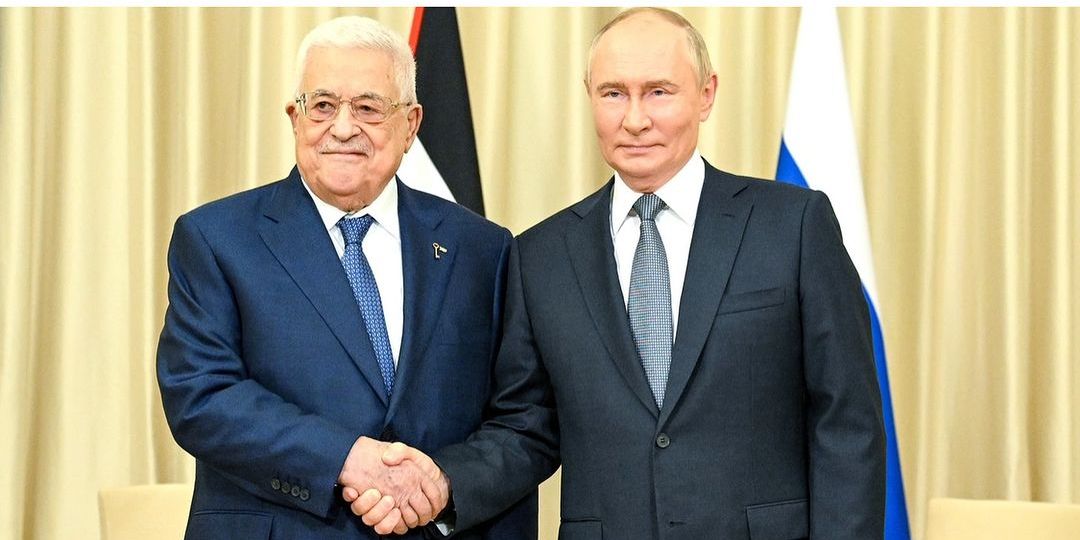 Vladimir Putin Peluk Hangat Presiden Palestina, Rasakan Sakit Mendalam Banyak Anak & Wanita Jadi Korban