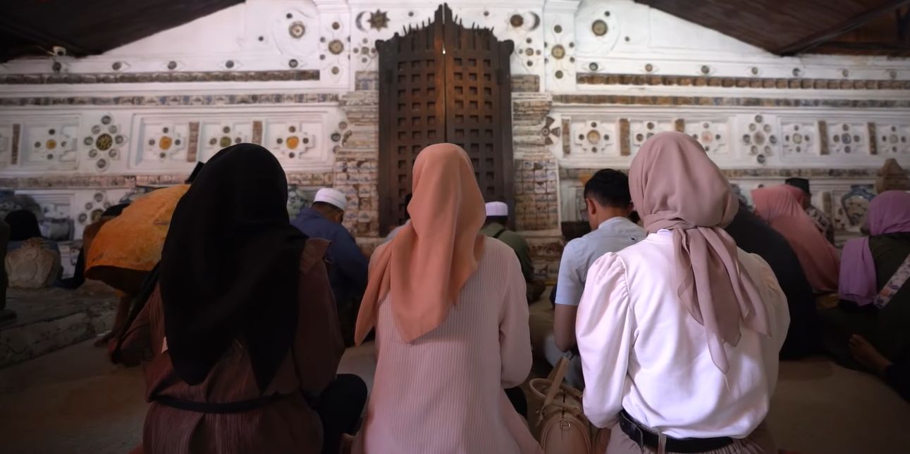 Napak Tilas Kejayaan Islam Cirebon di Desa Astana, Ada Makam Sunan Gunung Jati dan Keraton Pertama