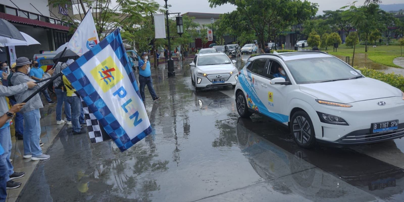 Dalam waktu tiga tahun, diperkirakan harga mobil listrik akan lebih rendah dibandingkan mobil konvensional.