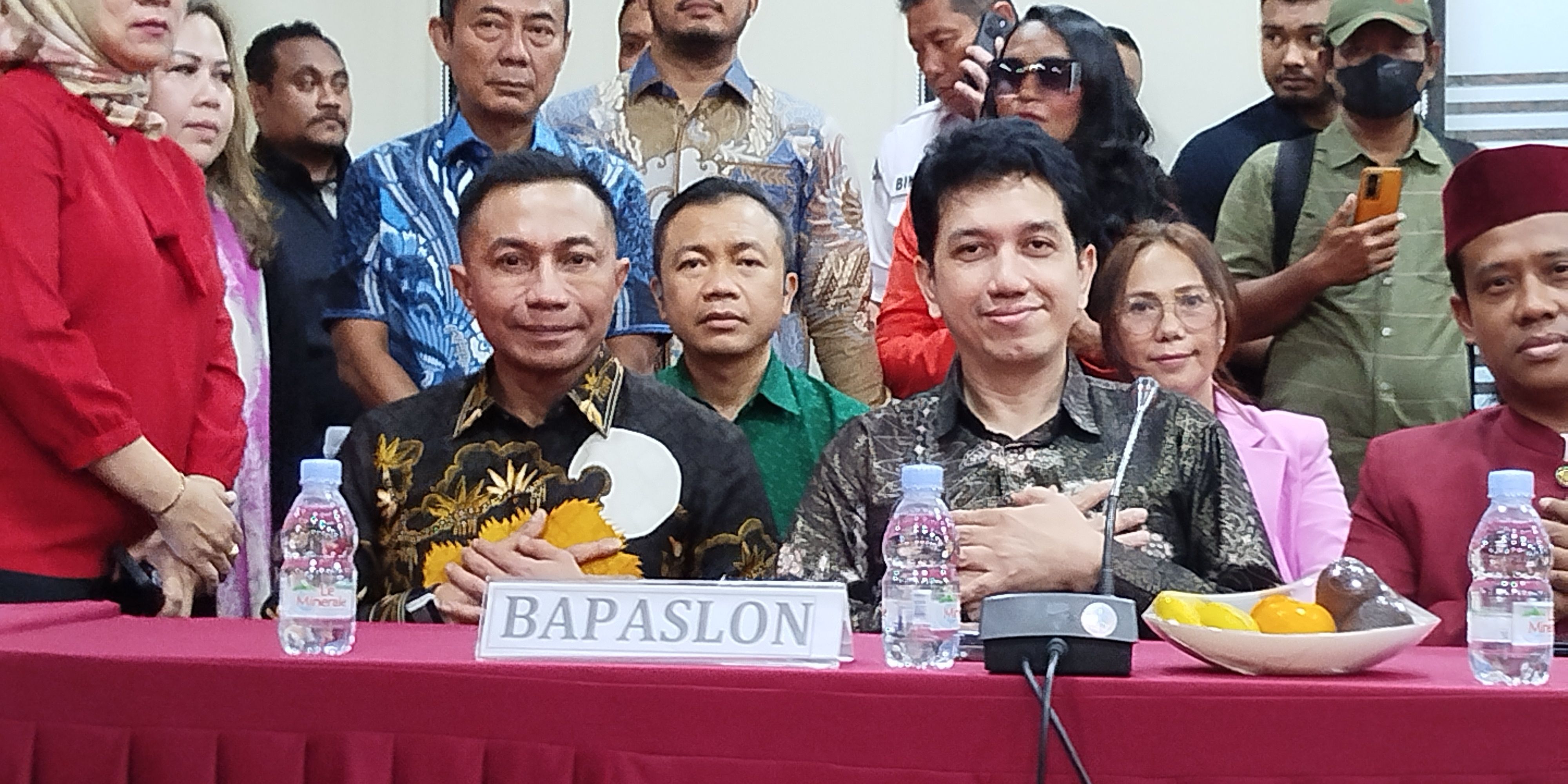 Jelang Penetapan, Dharma Pongrekun dan Kun Wardana Hadir di KPU DKI Jakarta