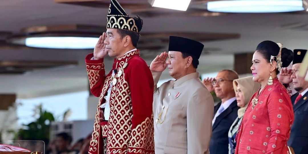 VIDEO: Adab Luar Biasa Prabowo Saat Jokowi Hendak Duduk Kembali ke Kursinya di IKN