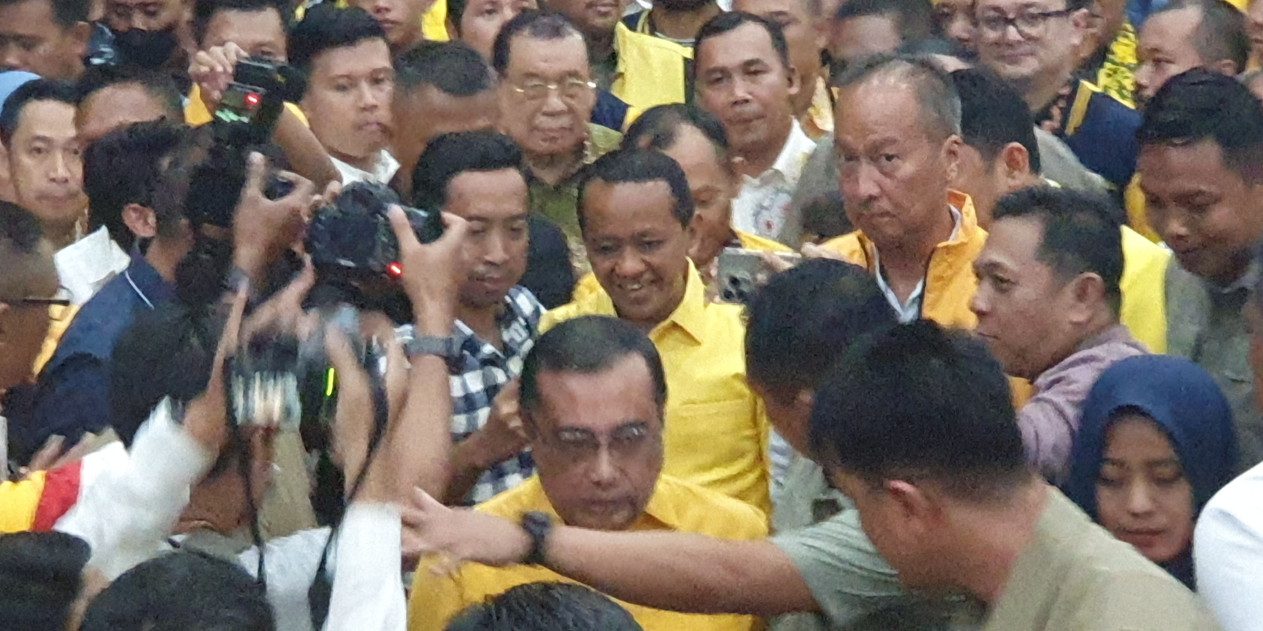 Usai Dilantik Jadi Menteri ESDM, Bahlil Langsung Daftar Calon Ketum Golkar