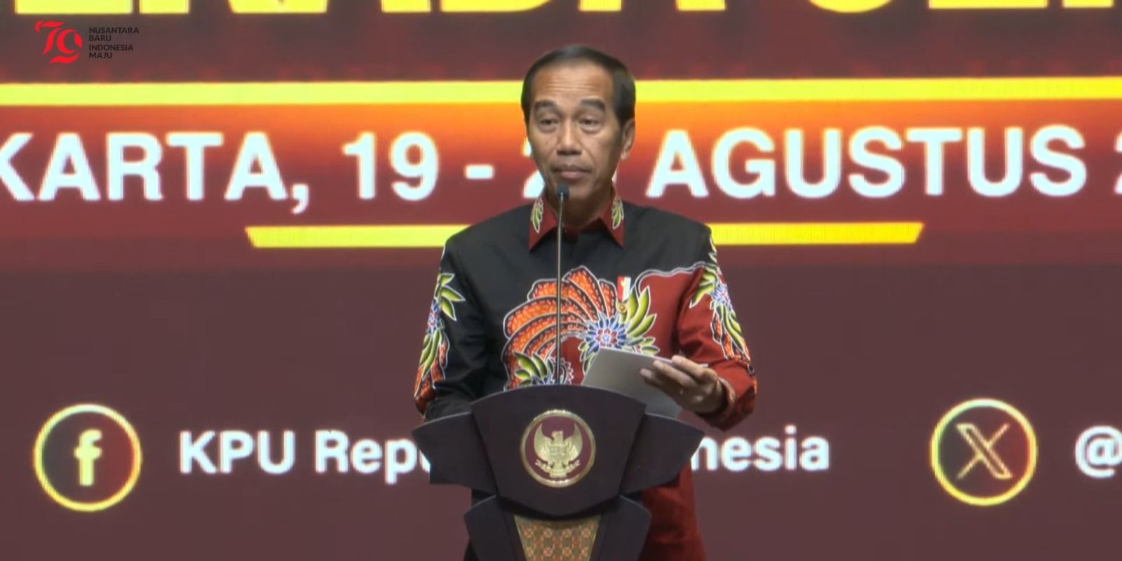 Jokowi Naikkan Insentif Petugas KPU: Saya Tahu Ini yang Ditunggu Kan