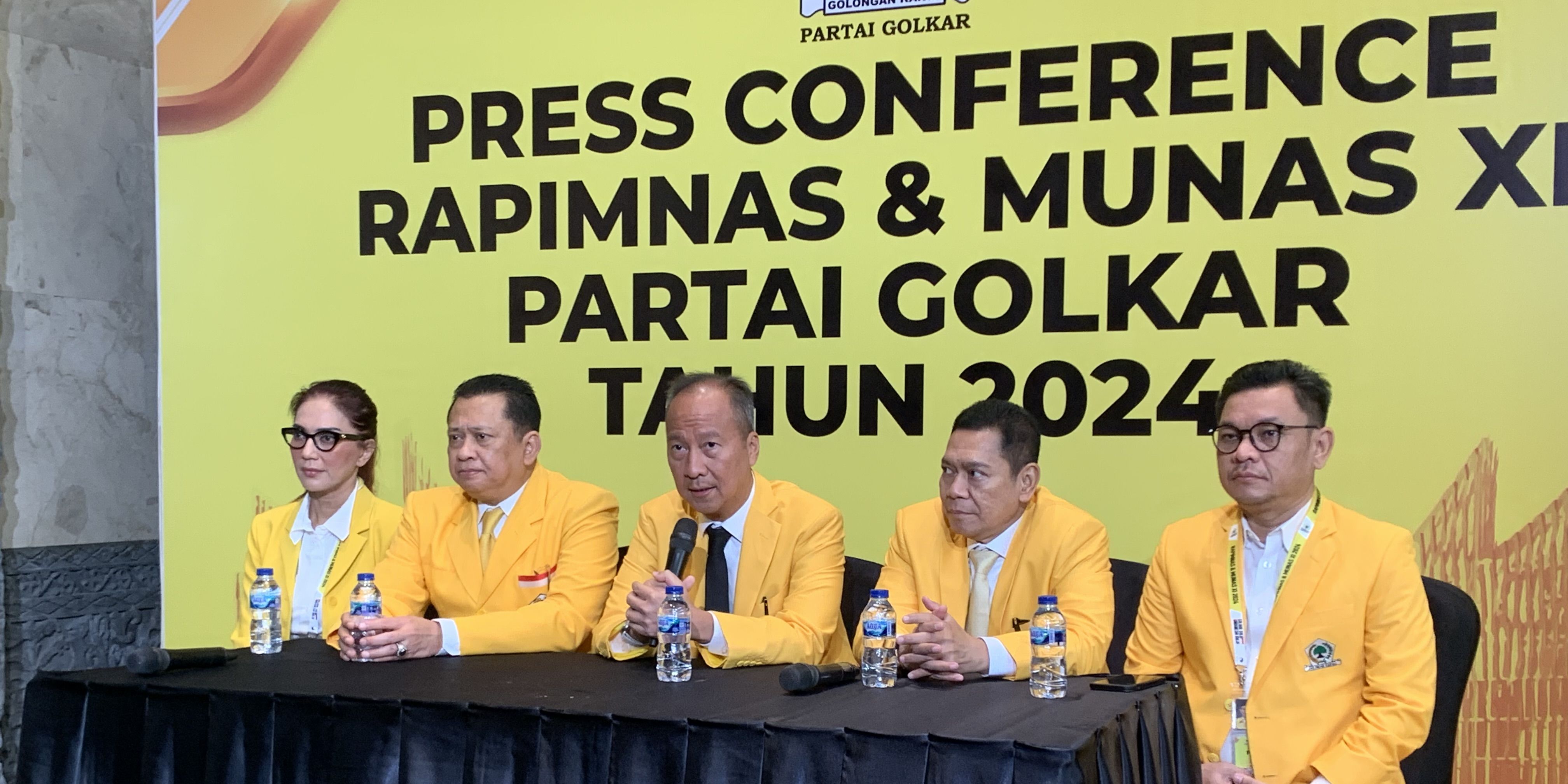 Adies Kadir Beberkan Latar Belakang Senior Golkar Dorong Jokowi jadi Ketum