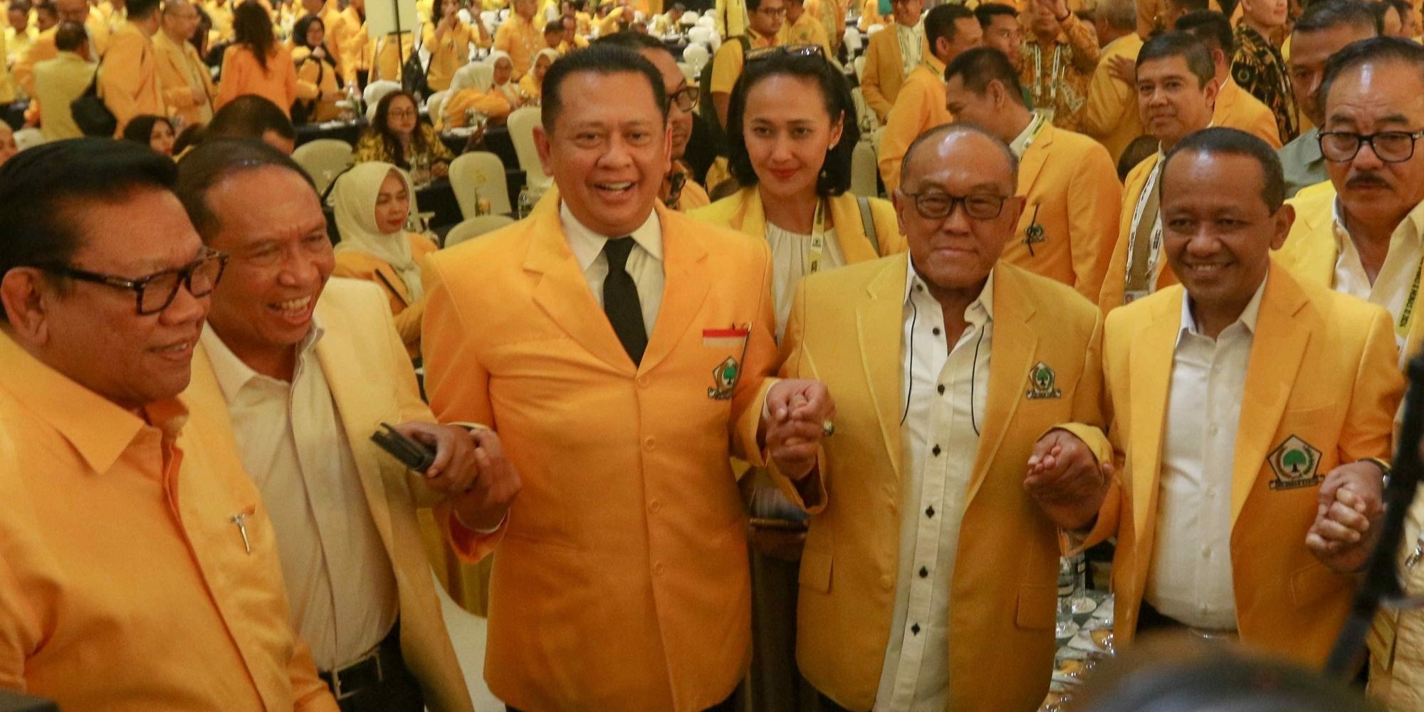 Ical ke Ketum Golkar Baru: Pelajari Putusan MK agar Memenangkan Paling Banyak Pilkada