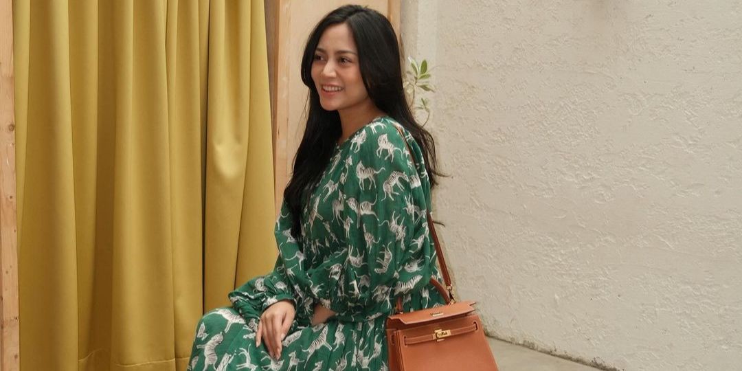 Jadi Single Mom, Ini Deretan Sumber Kekayaan Rachel Vennya