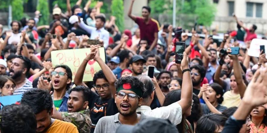 Kondisi Bangladesh Rusuh Diserbu Ratusan Mahasiswa, Semua Ujian SMA dan Setara Dibatalkan