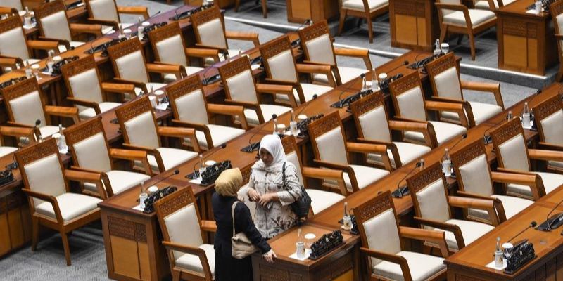 Ada Istri Anggota Dewan Larang Suami Datang ke Rapat Paripurna Pengesahan Revisi UU Pilkada