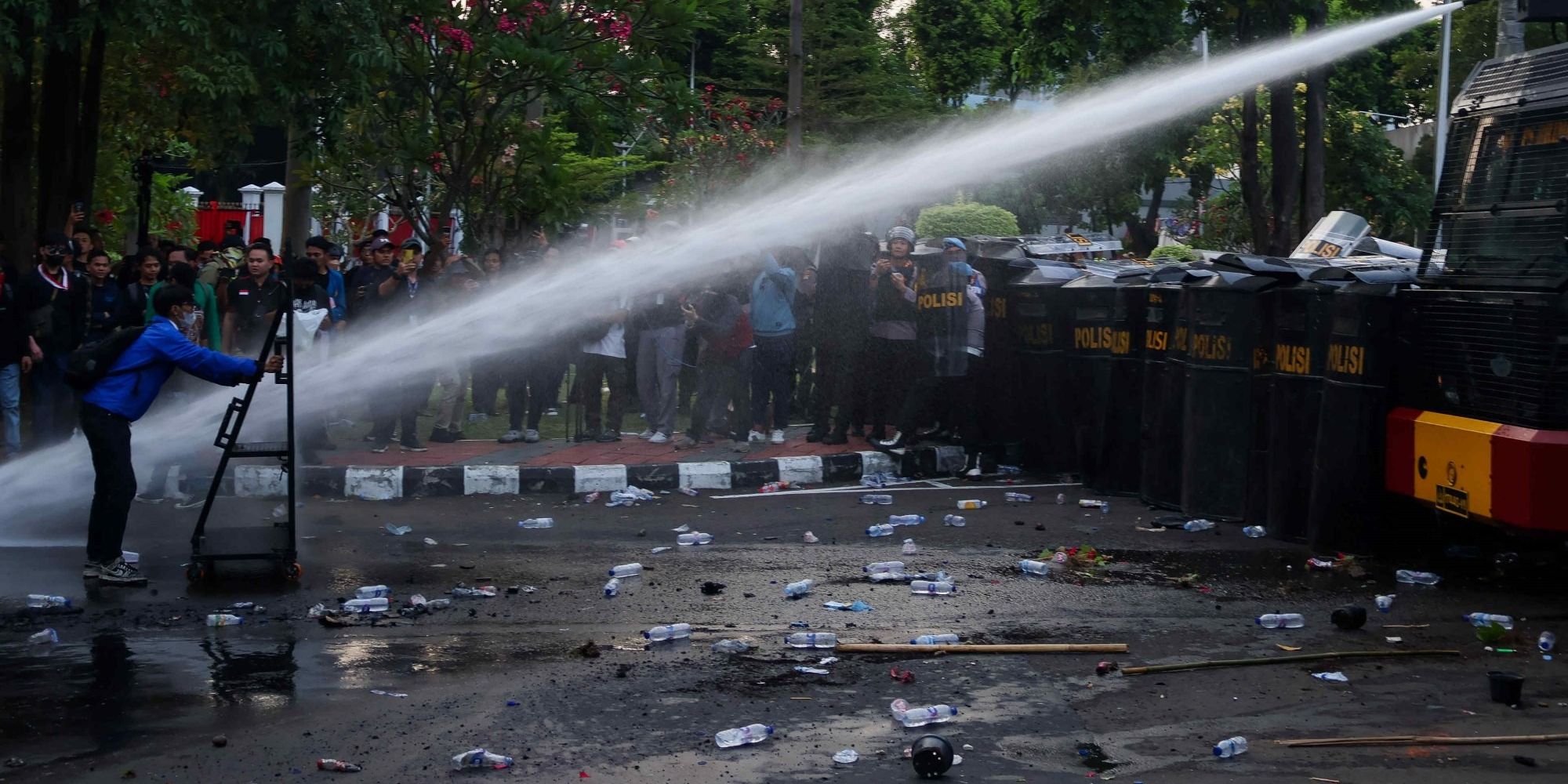 Jurnalis di Bandung Diduga Dianiaya saat Liput Aksi Menolak Revisi UU Pilkada