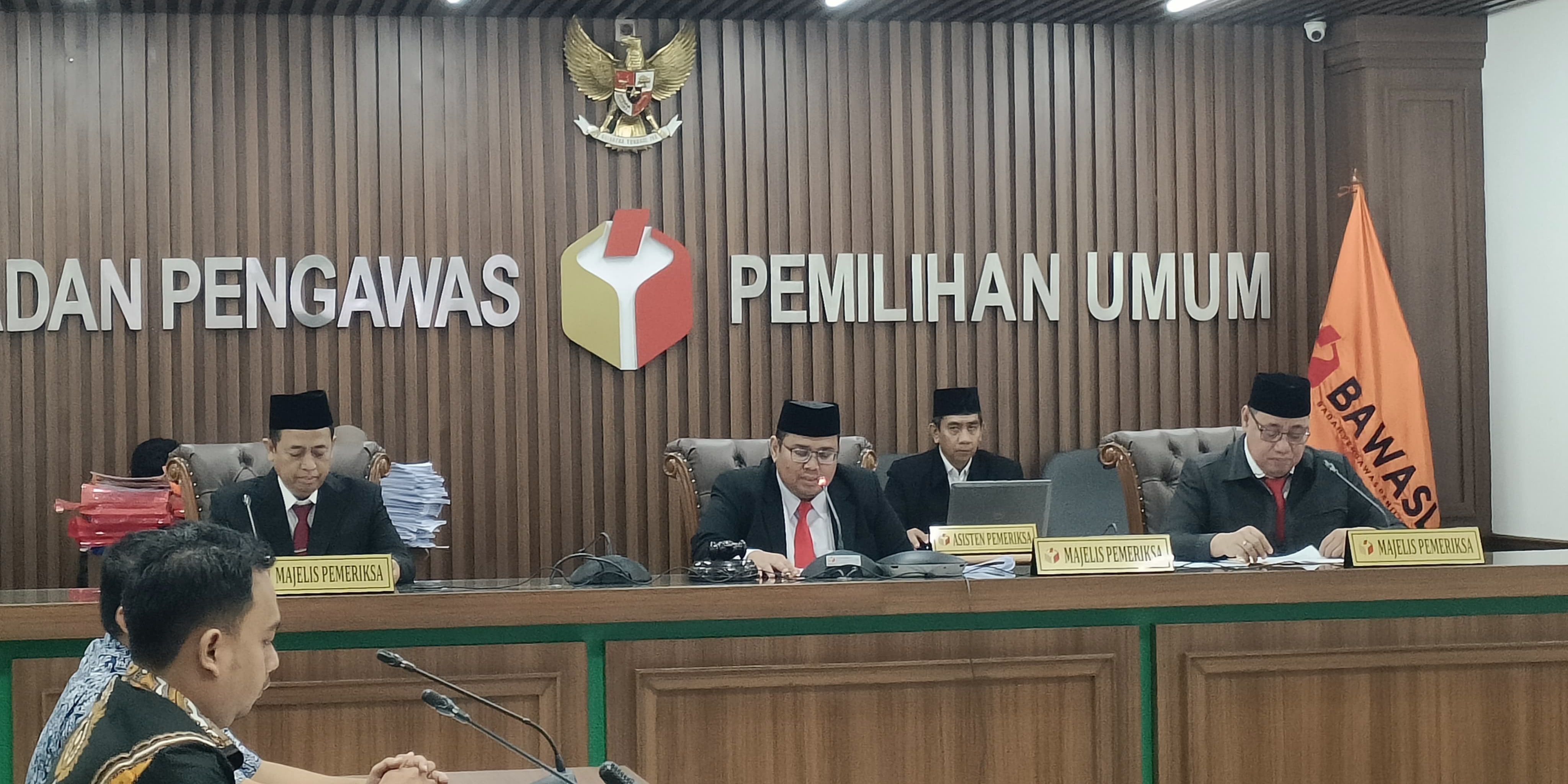 Bawaslu Wanti-Wanti DPR dan KPU Taati Putusan MK, Segera Sesuaikan UU Pilkada Soal Syarat Pencalonan Kepala Daerah