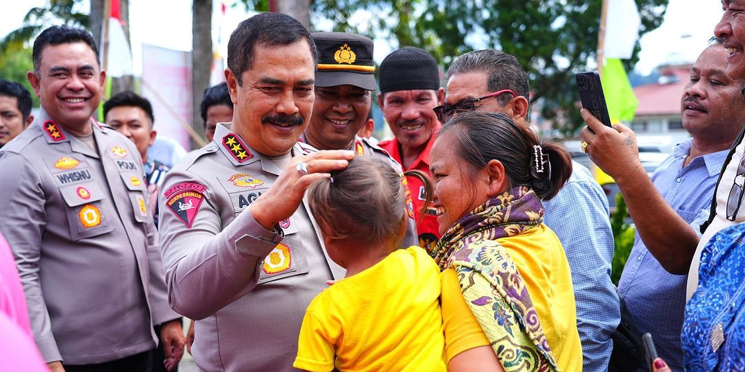 Wakapolri Komjen Agus 'Sidak' Polsek, Anggota Polisi dan Warga Langsung Kumpul