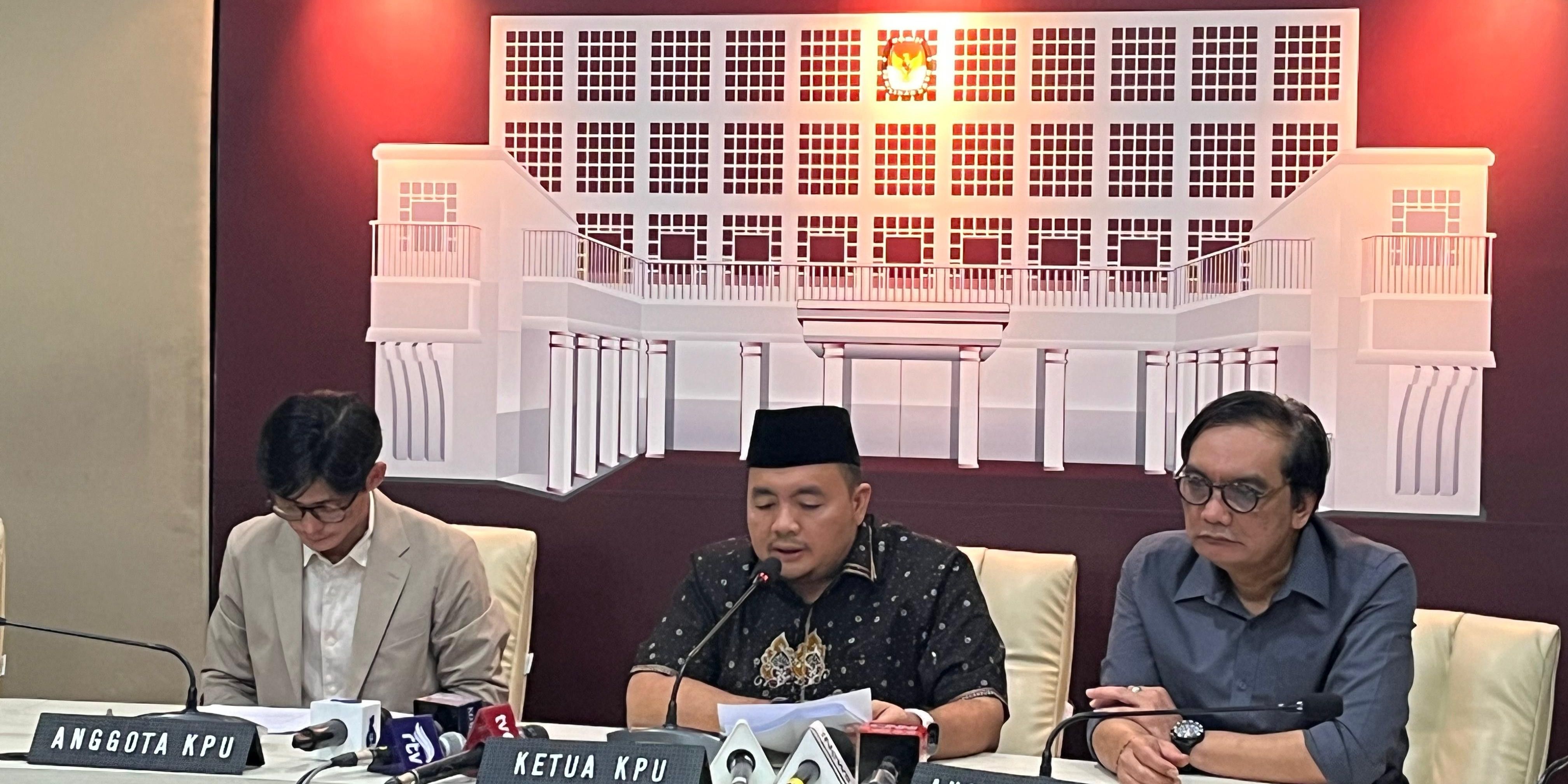 VIDEO: KPU Tunduk Ikut Putusan MK, Jamin Aturan Pilkada Tak Diotak-atik & Ulangi Kesalahan Dulu